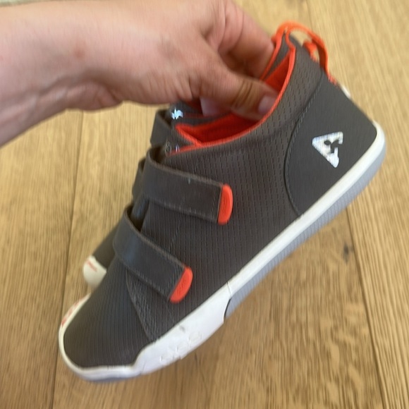 Plae ROEN Kids Shoes - Gray and Red 3 boys NWT - Picture 5 of 11